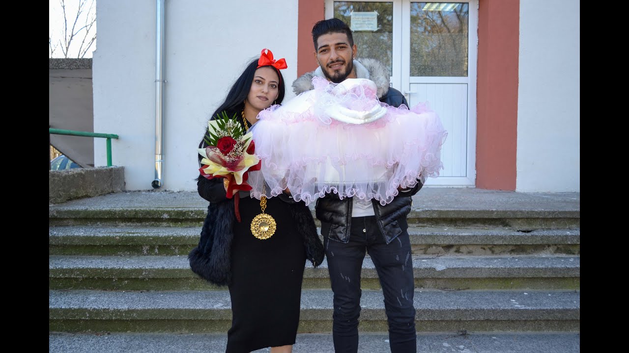 🧿🧿AZiZE  PRENSES  iN  HASTANE  ÇIKIŞI   TARiH 06 02 2024 y🧿🧿