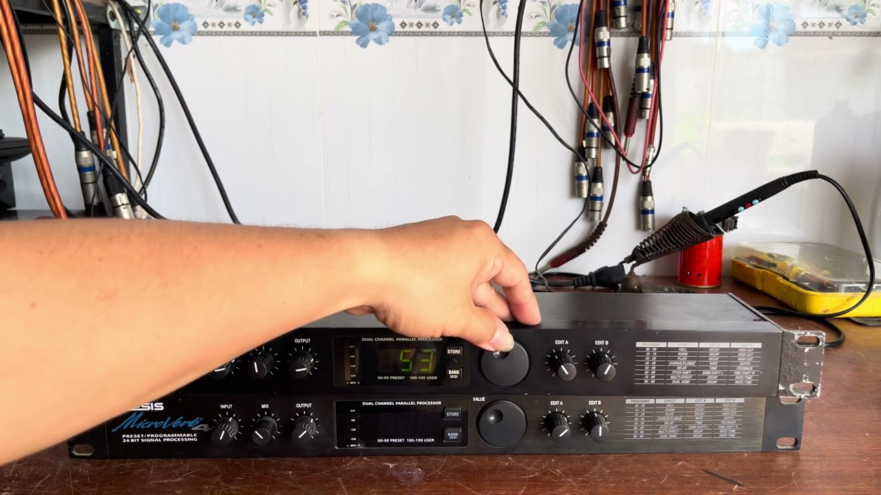 Echo rời microverb 4 hàng bải giá 1tr400. 0916973479