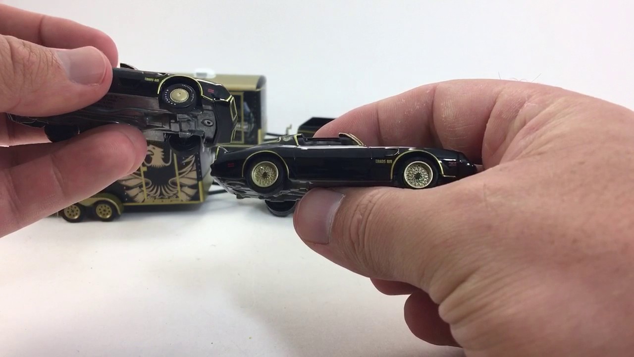 Greenlight Hollywood Hitch and Tow Smokey and the Bandit II