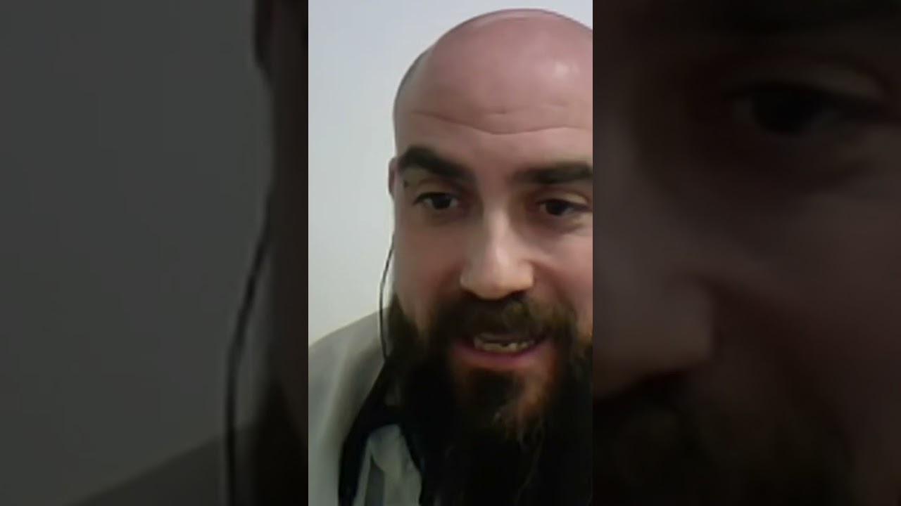Carne Cruda entrevista a Daniel Abad, médico internista y delegado de AMYTS, sobre la huelga médica
