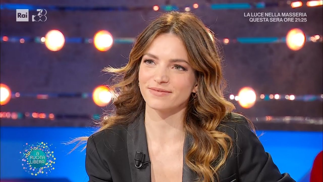 Aurora Ruffino protagonista de "La luce nella masseria" - Da Noi...a ruota libera 07/01/2024