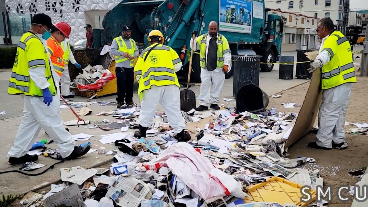 Homeless Encampment Clean-up at Venice Beach Boardwalk