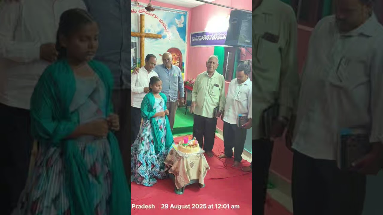 Last year my pics andBrother, sisters, vadina we are enjoyed party in my celabreted❤️❤️❤️❤️❤️.