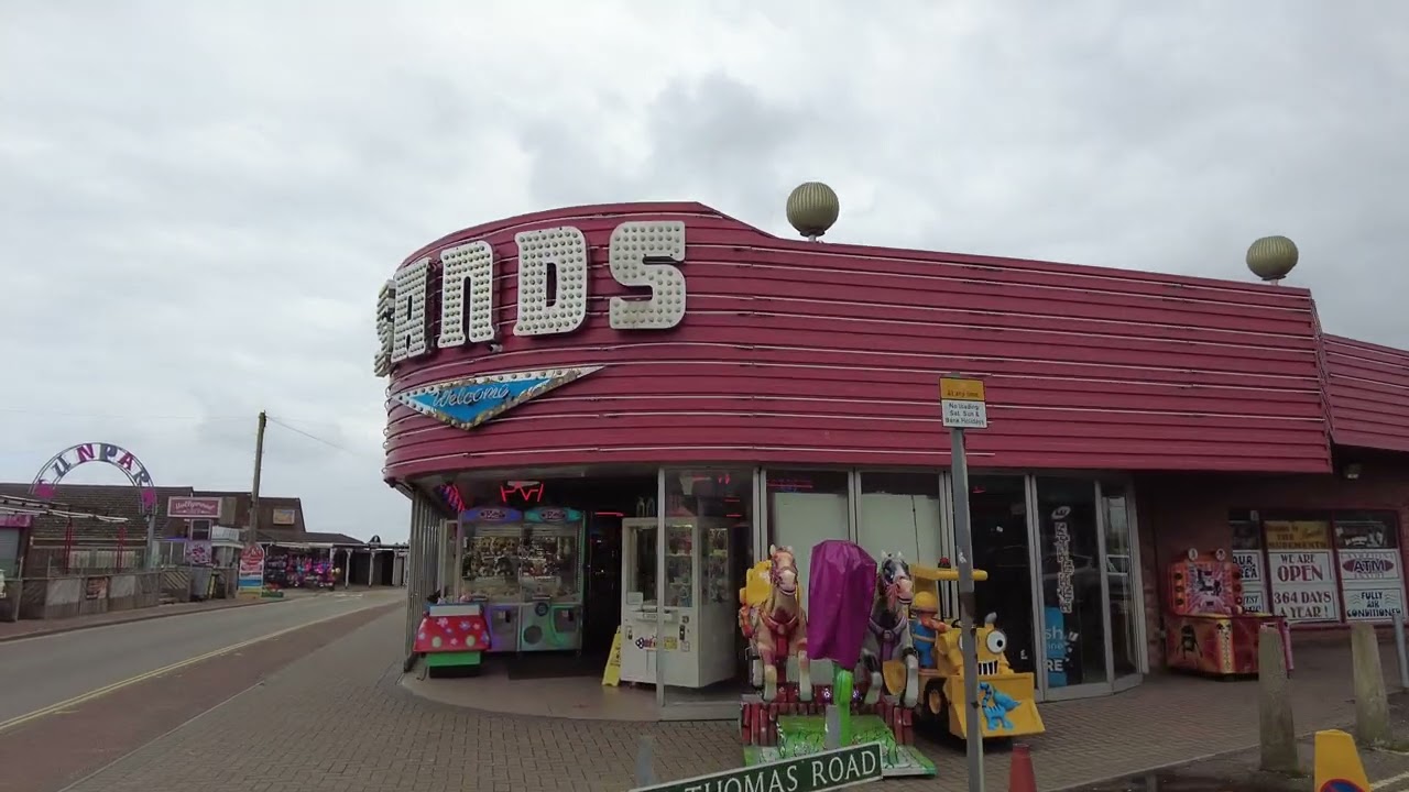 Hemsby and Hemsby Beach 🏖️ a must place to go - walk with me 😀#video #viralvideo #viral