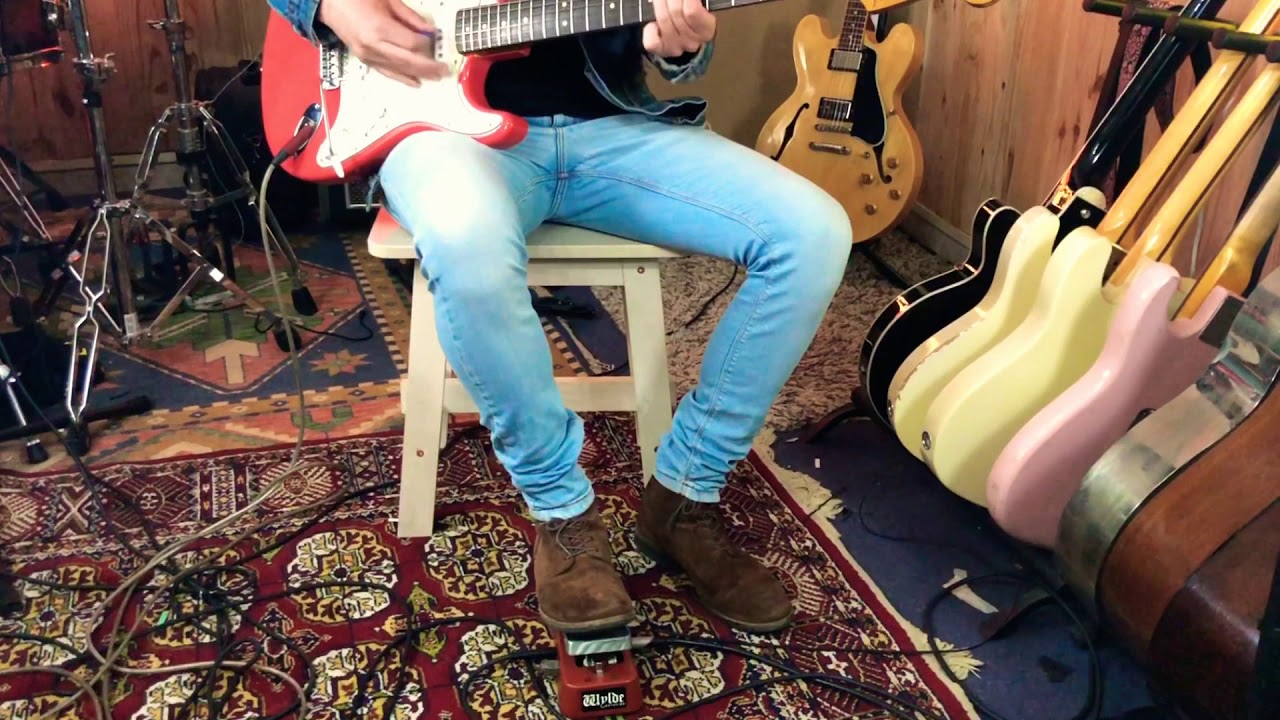 Testing Zakk Wylde Rotovibe Pedal Dunlop ZW357 with 62 Stratocaster Fiesta Red