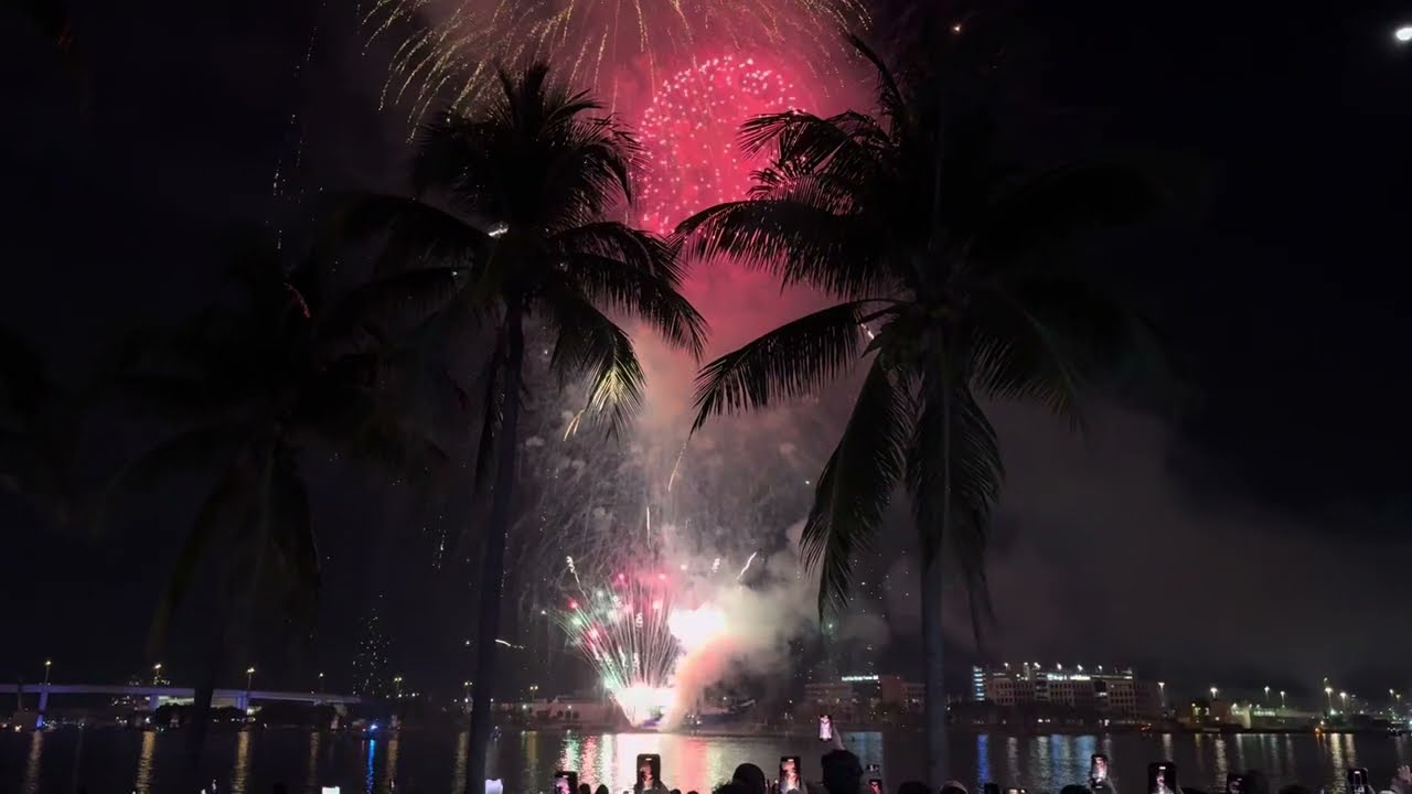 Final fireworks. New Year’s Eve 2024. Bayfront Park. Miami, FL.