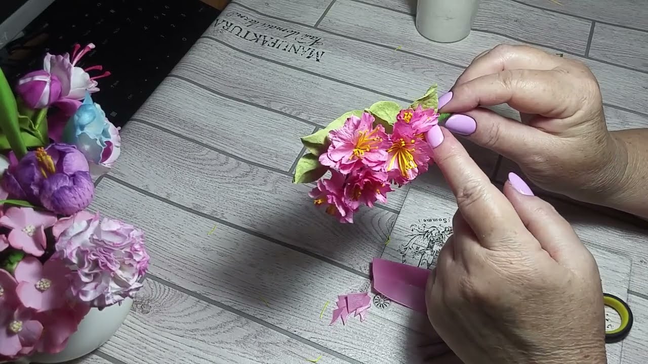 Замечательная веточка сакуры из фоамирана!