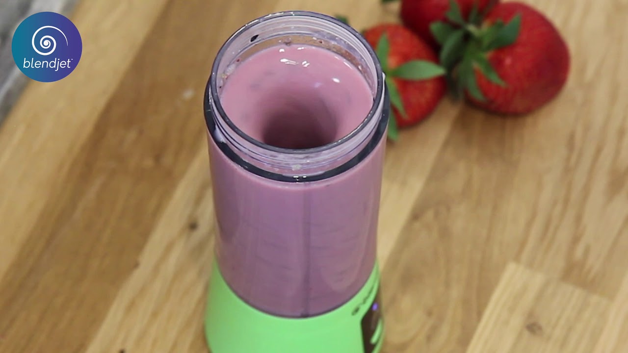 Strawberry Blueberry Smoothie With Almond Milk | BlendJet Smoothie