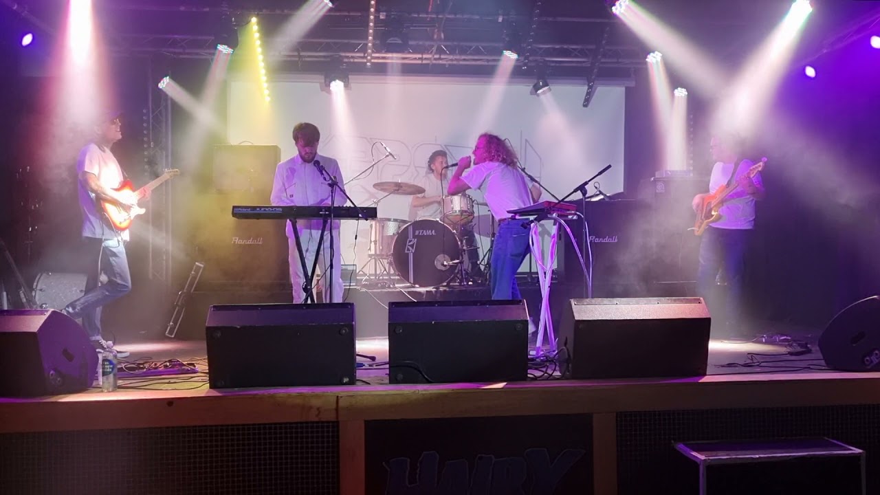 IVERSEN - La Faviere (Live at The Hairy Dog in Derby - Outrun The Sun 2021)