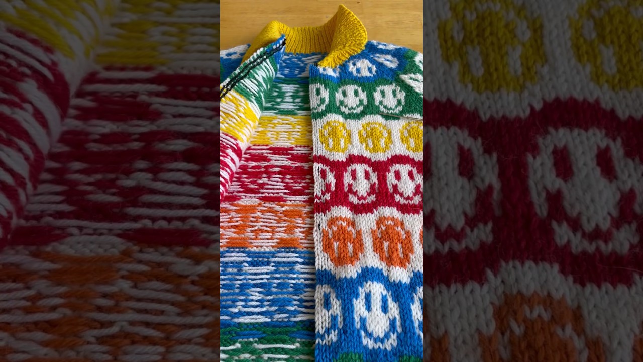 Steeking my smiley sweater 🙂🙂🙂 full vlog on my channel #knitting #steeking