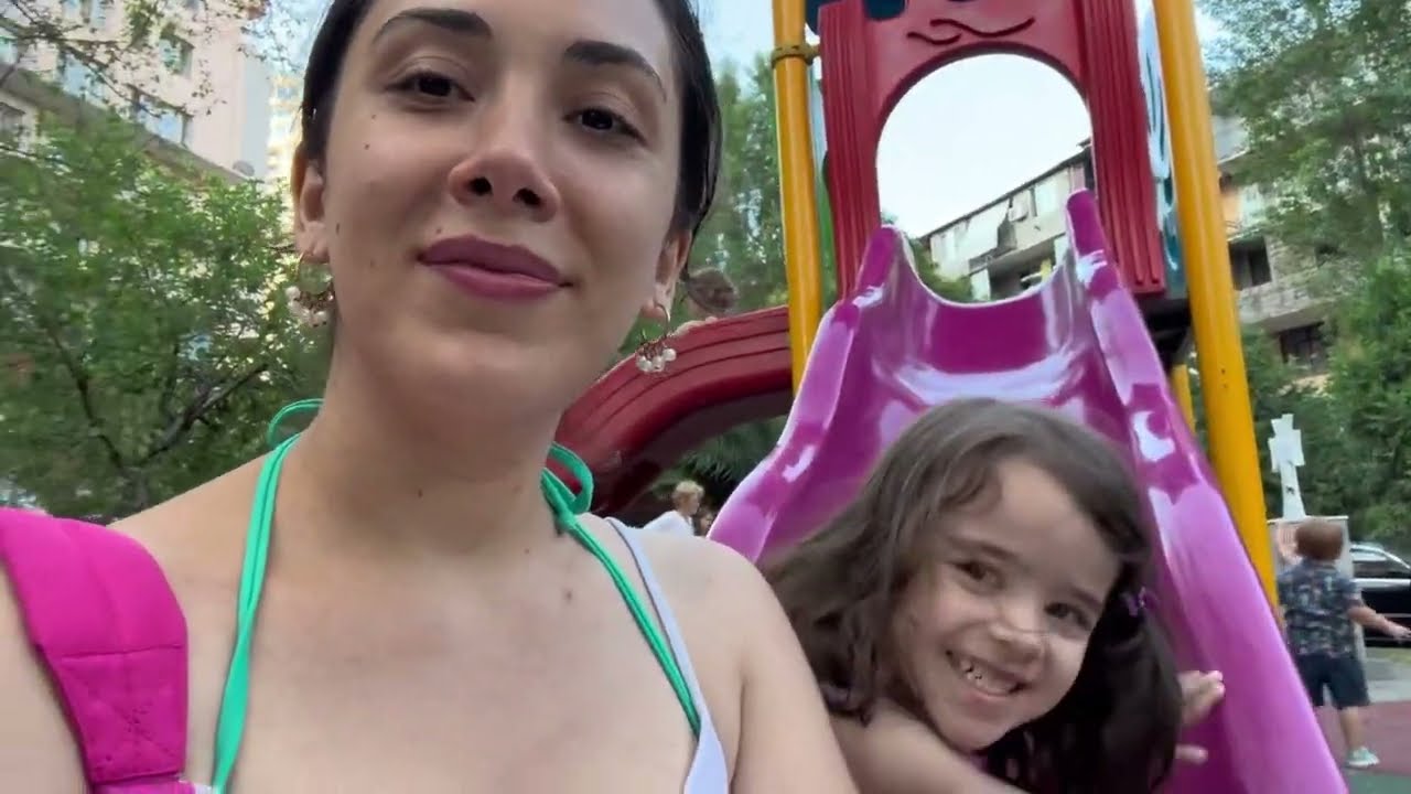 ბათუმში სასრიალოებზე 😅🌊💙