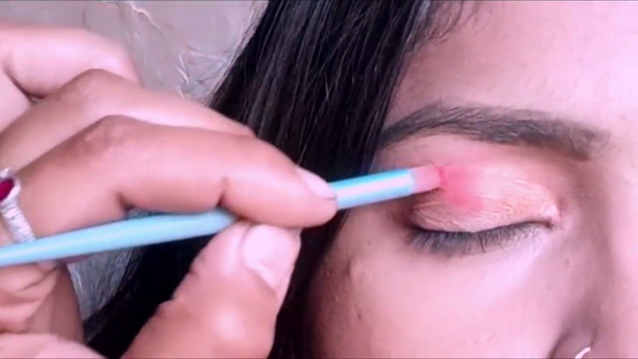 🧑‍🎤😨 Eye Makeup Hacks.. #youtubeshorts #youtubevideo #makeup #eyemakeuptutorial