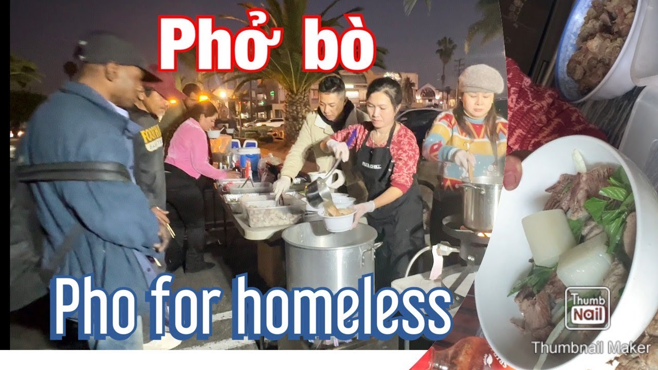 COOKING 200 BOWLS OF PHO FOR RHE HOMELESS PEOPLE