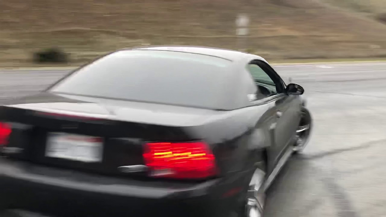 2000 Mustang GT Doing Donuts