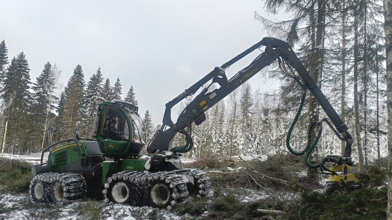 Aukon teko jatkuu. JD 1170G H212 IHC