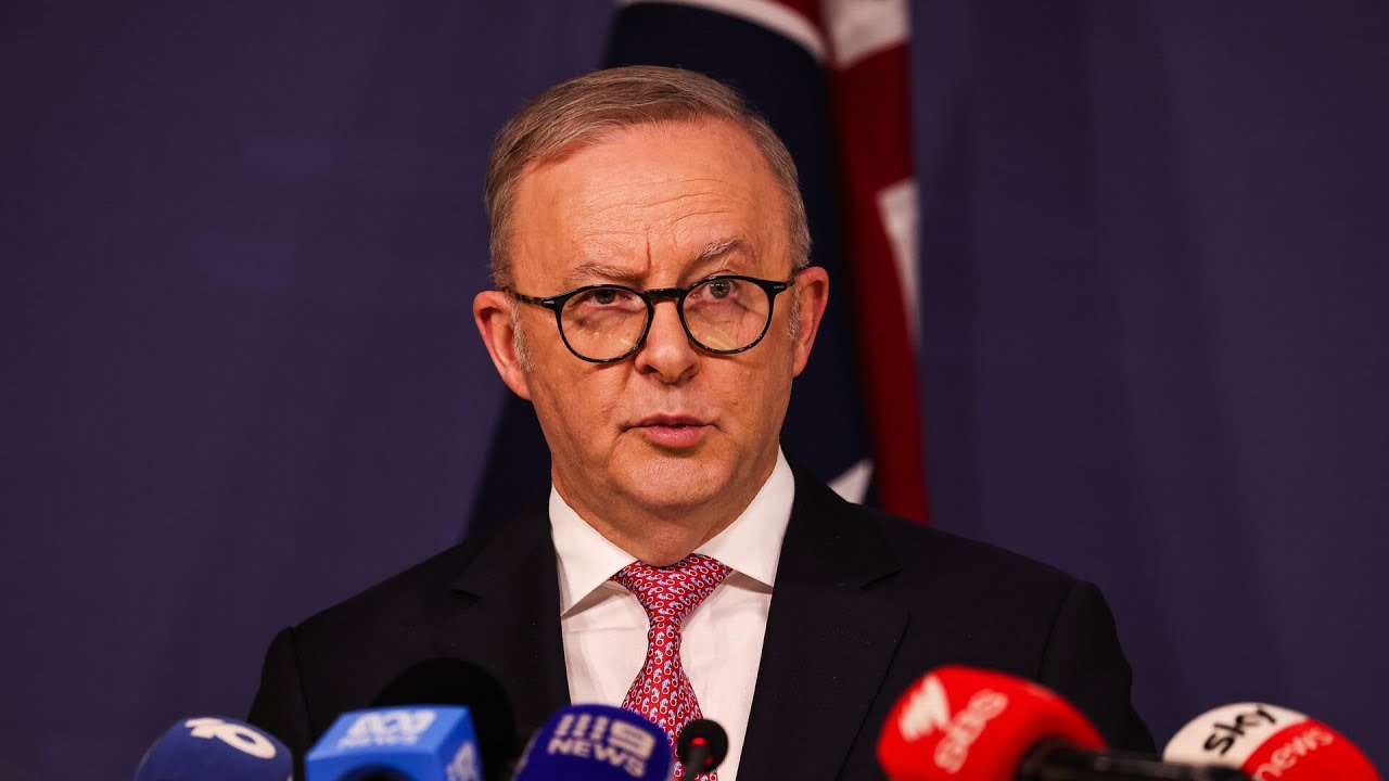 Albanese&rsquo;s defence treaty signing with PNG is a &lsquo;smack of carelessness&rsquo;