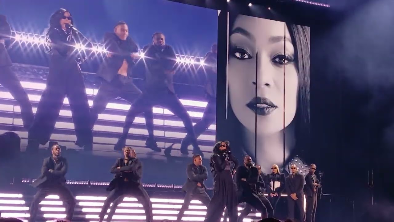 I dont owns the rights too this music the boy is mine tour  brandy & Monica /7/2025 las vegas  