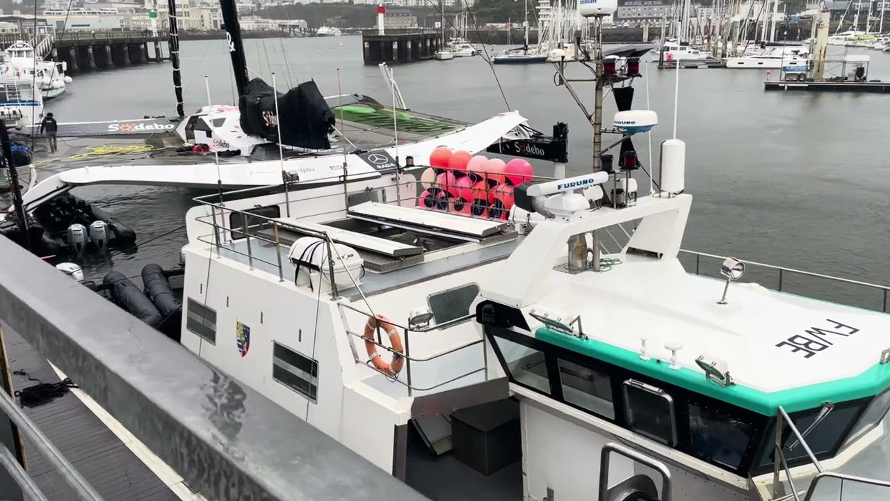 TROPHÉE JULES VERNE Le bateau de tous les records.Sedebo ULTIM 3  à Brest le 25/01/26