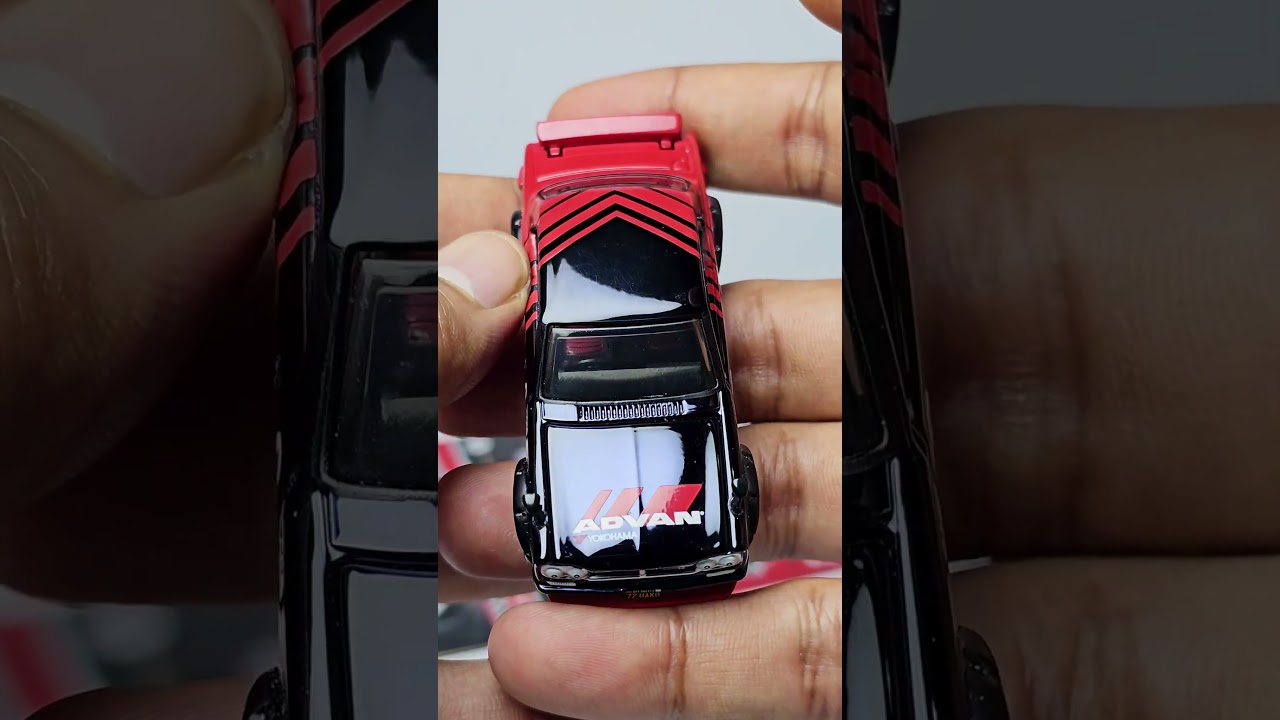 Hot Wheels RLC 1972 Skyline H/T 2000GT-R. 
