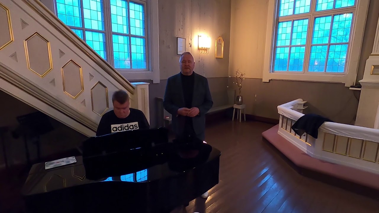 Kirkossa/Jussi Lammela & Ville Mäkimattila