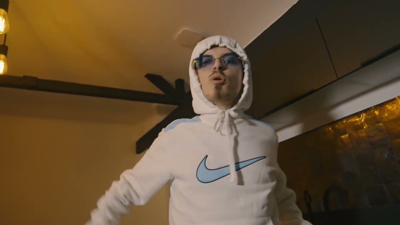 NOBODYLIKESBIRDIE - ARIEL HELWANI (PROD. RAFAEL33K)