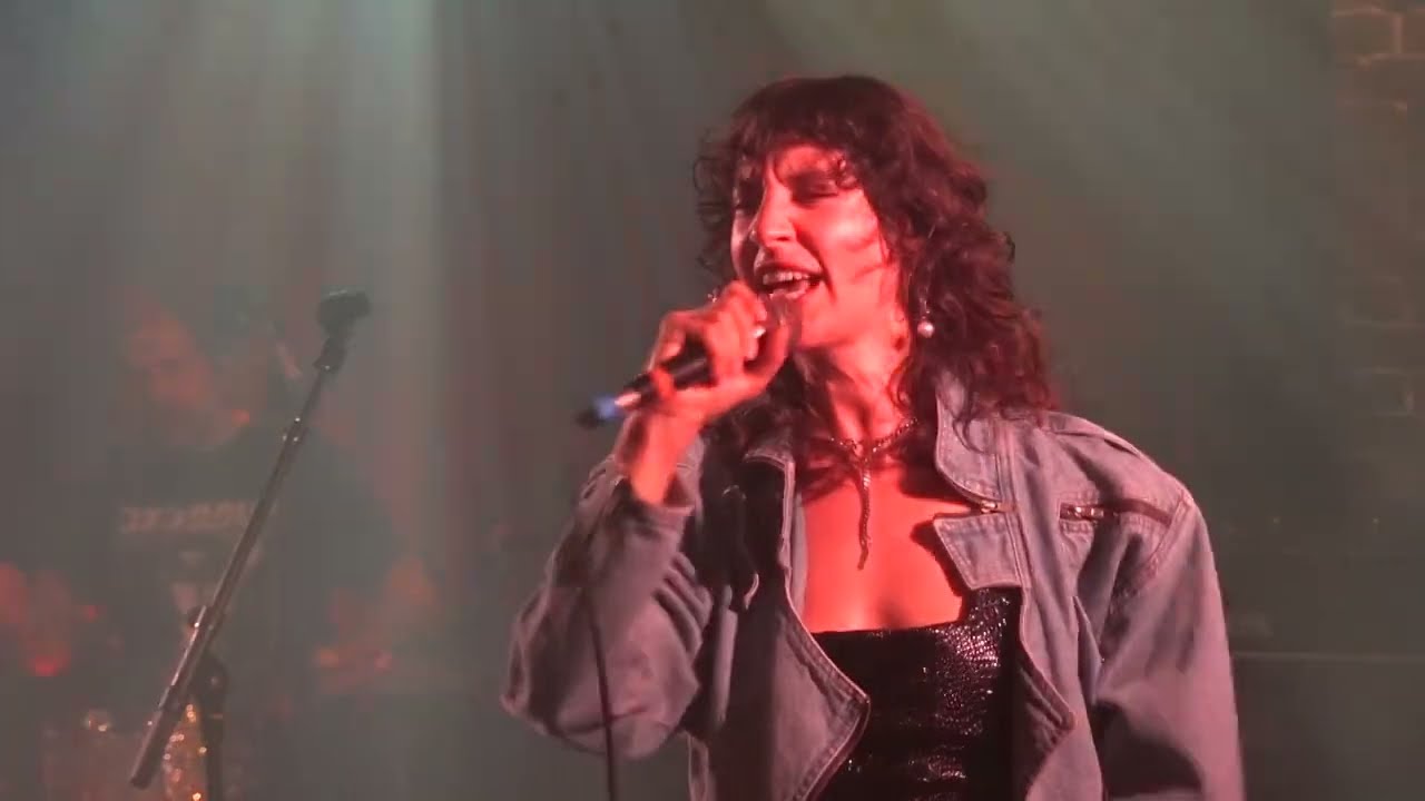 Camp Claude - Old Downtown (Live) Paris, La Maroquinerie 08/05/2025