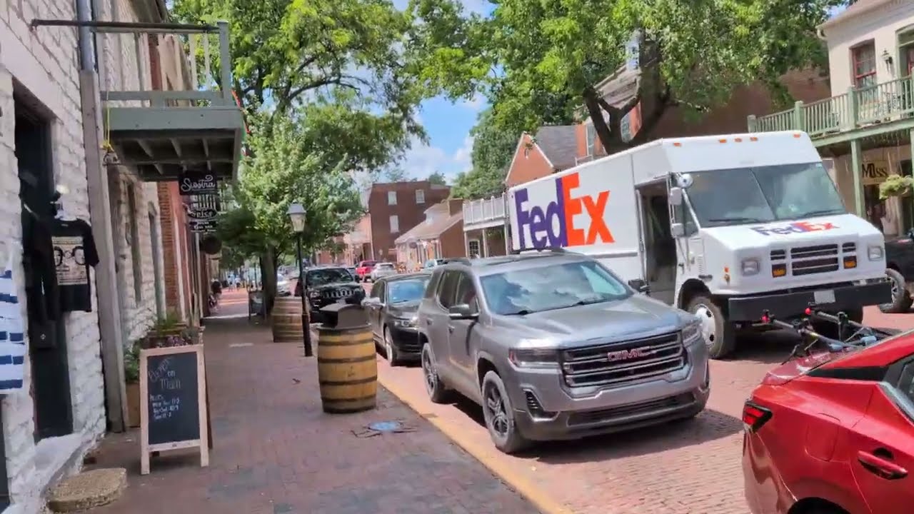 A Stroll Down Historic Main Street in St. Charles, Missouri