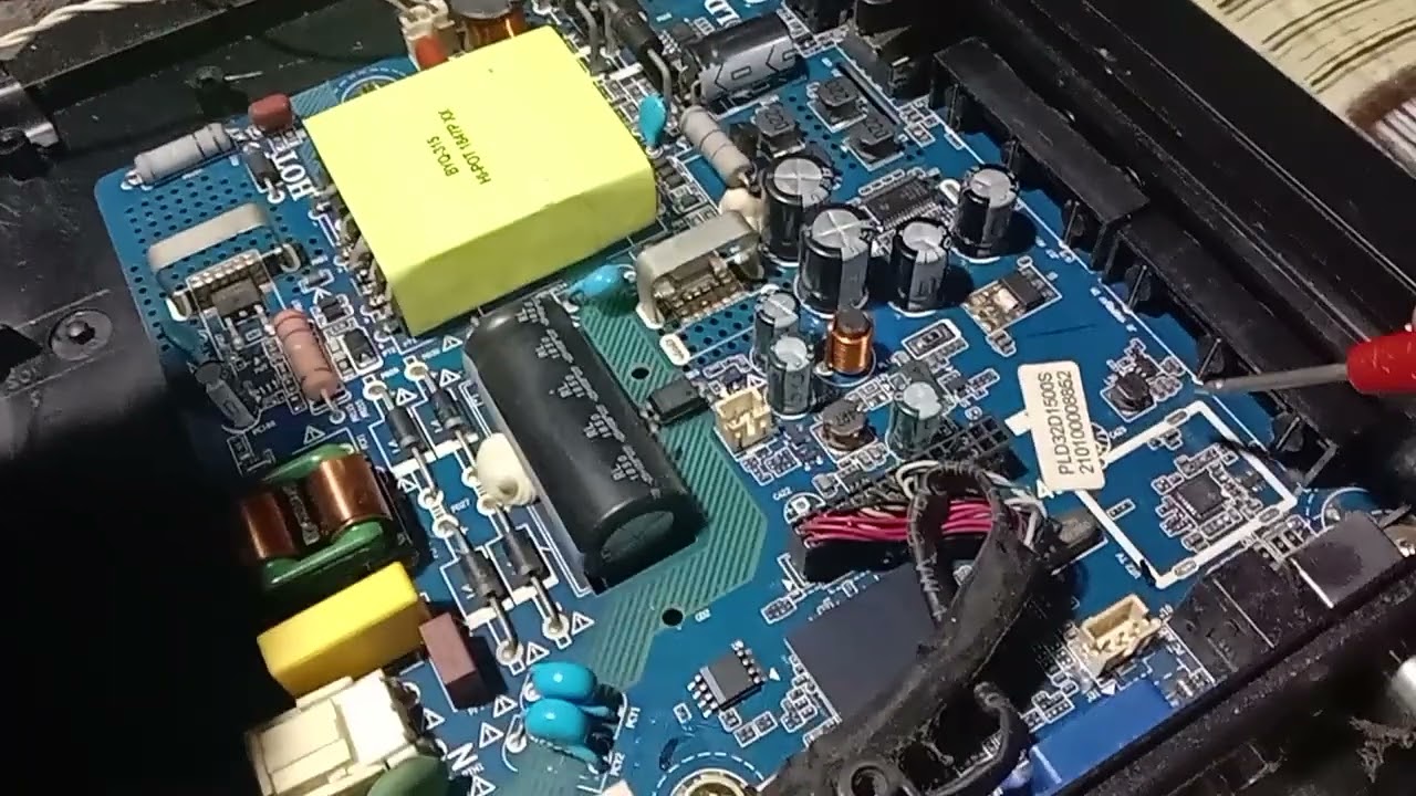 TV Polytron PLD 32D1500 mati total.. indikator tdk menyala...