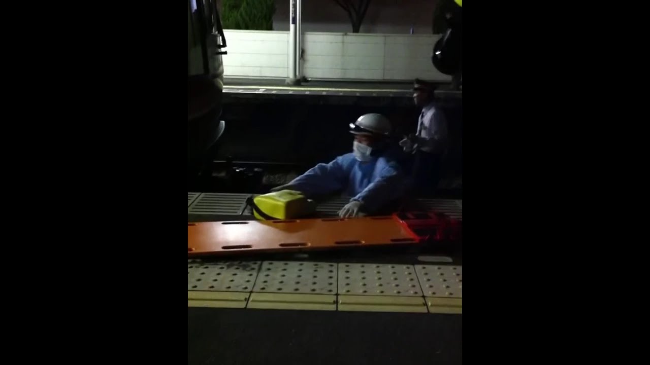 2010_10_29 南茨木駅人身事故直後2