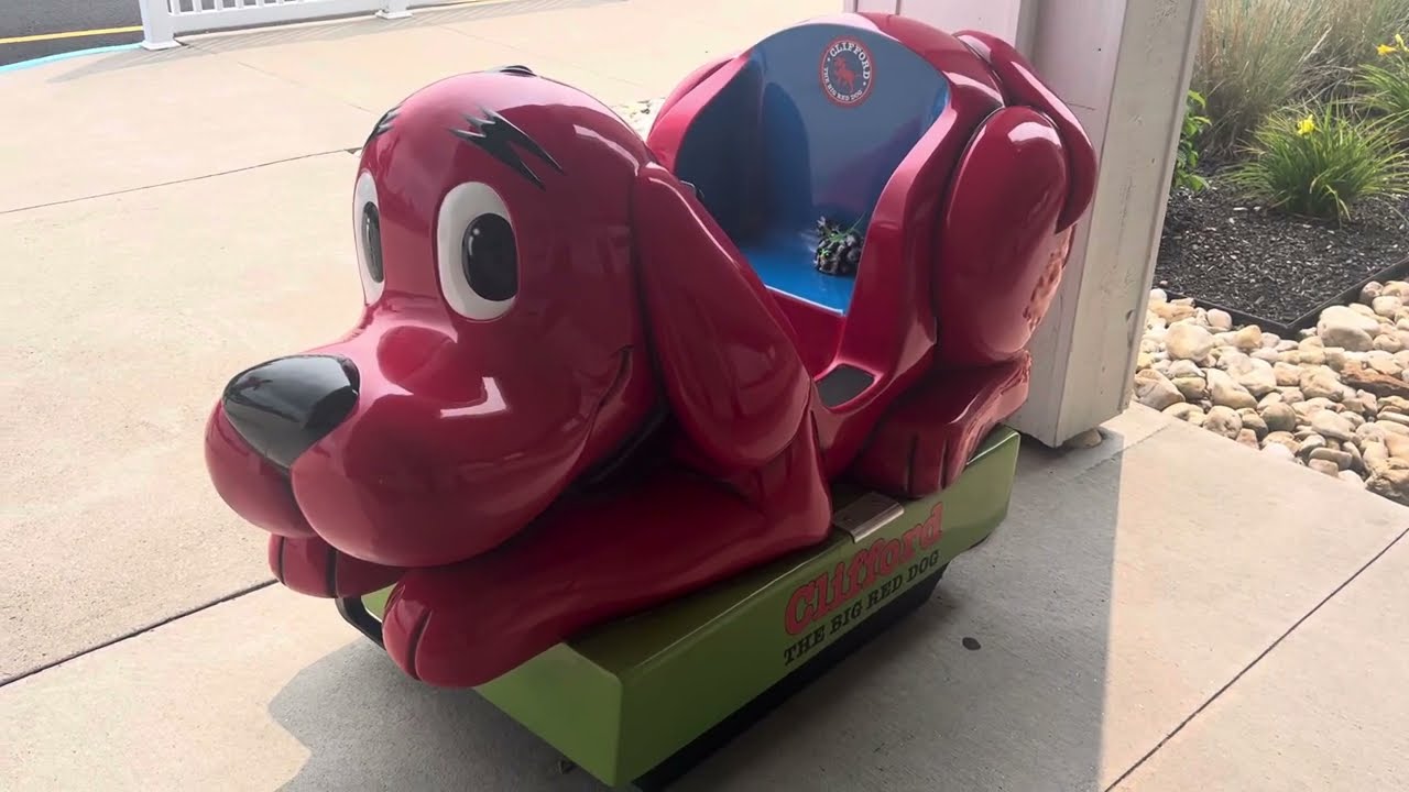 Jolly Roger 2002 Clifford the big red dog kiddie ride at kittery premium outlets (Now gone)