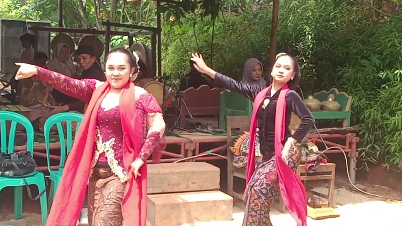 Sekar gadung Lengger banyumasan Wahyu Turonggo jati