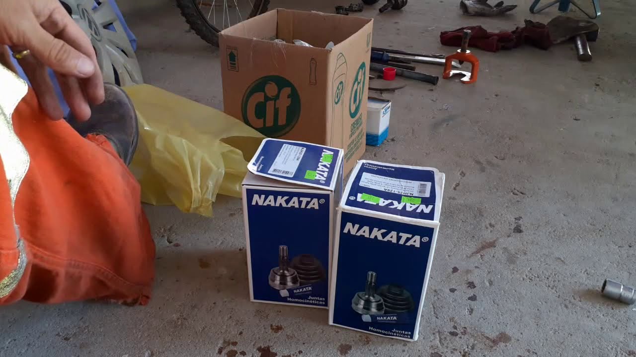 Troca da junta homocinética do gol G4.