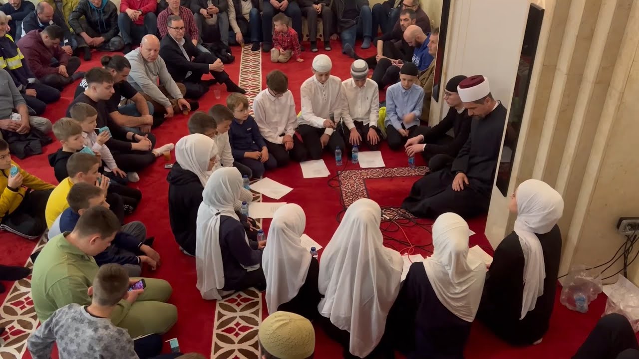 Lejletul-kadr u prepunoj džamiji u Srebrenici: Naša djeca su naš ponos