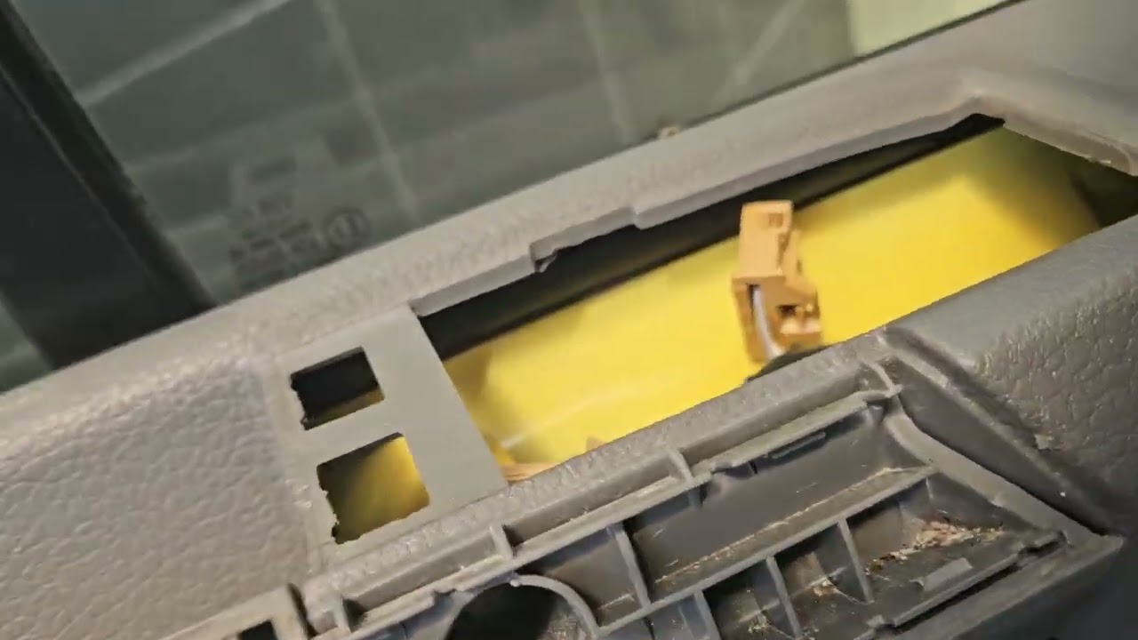 VW Crafter 2017 on, door panel removal