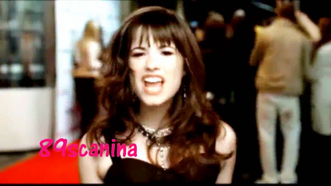 Demi Lovato & Selena Gomez - California Gurls