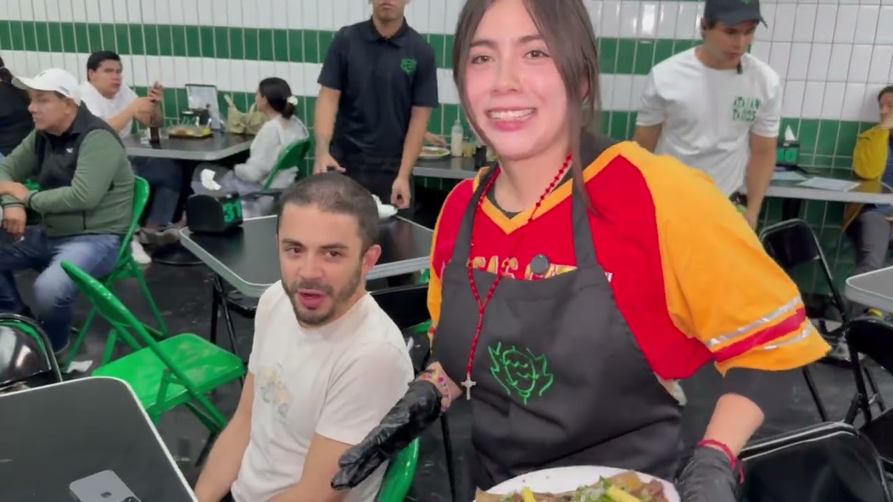 TRABAJE en los Tacos ATARANTADOS