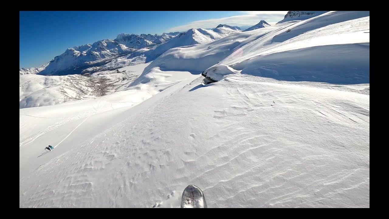 Splitboarding in Lofoten