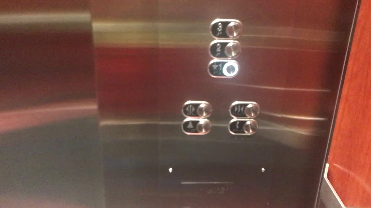 Schindler HXPress hydraulic elevator @ Macy’s (Aventura Mall)
