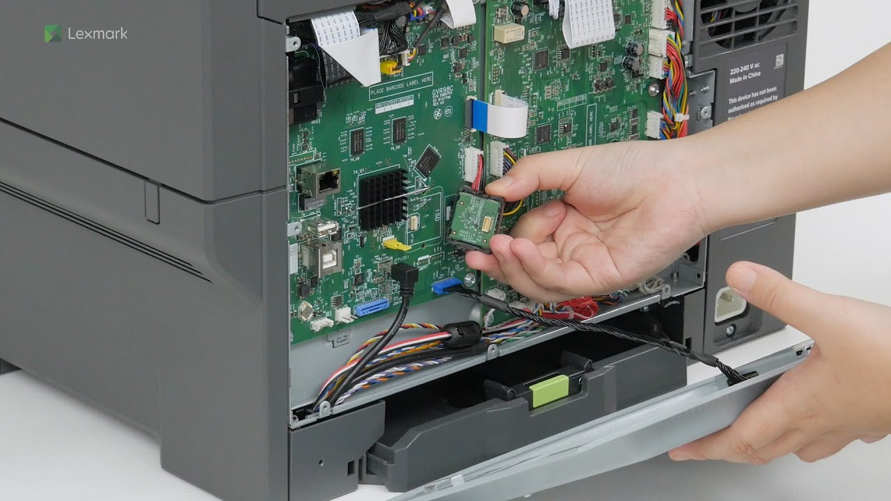 CX532/CX635/XC2335&mdash;Installing the Intelligent Storage Drive