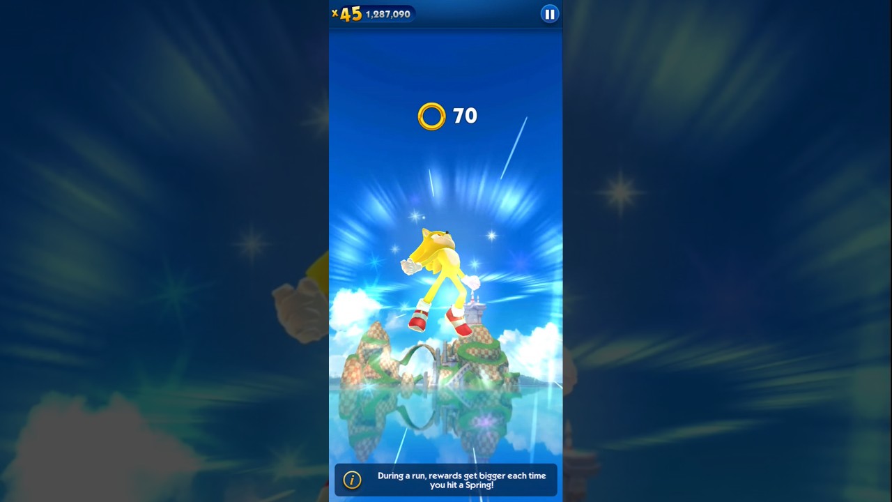 Movie Sonic running fast for combo points and golden rings Dash 