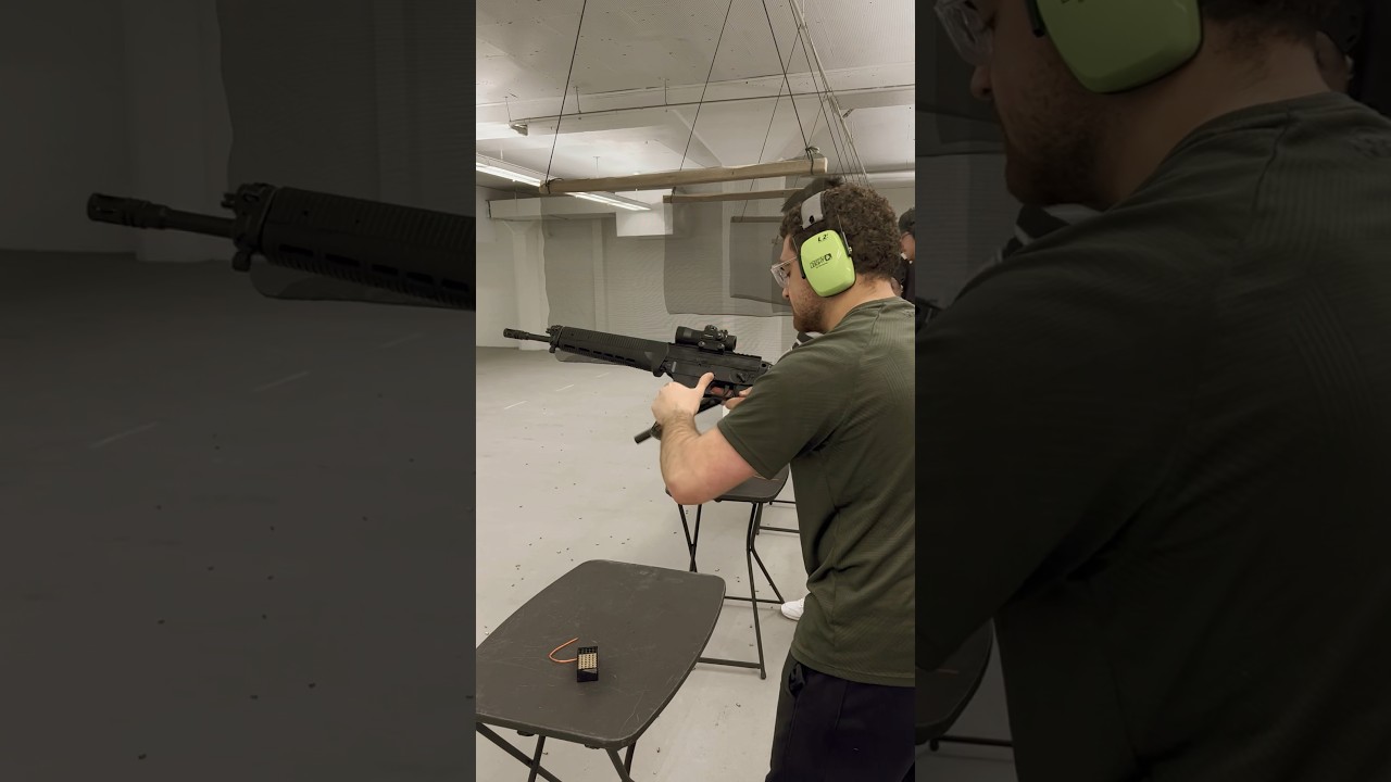 Shooting Sig Commando 552 #shorts #csgo