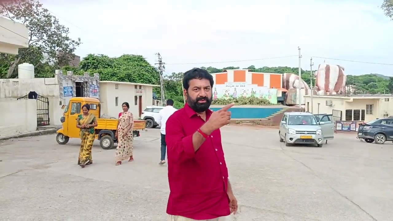 మెదక్ జిల్లా లో ఏడుపాయల దుర్గమ్మ ఆలయనికి వెళ్లినాము
