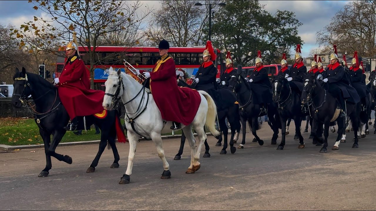 The King’s Horse and Guards Ride Through Central London | Household Cavalry 🇬🇧