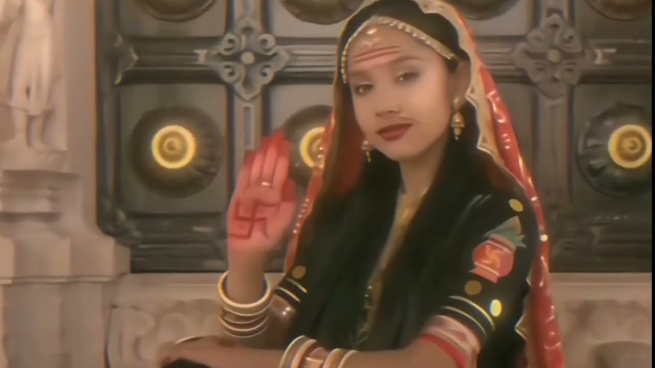 ઉપાધી કોઈ તું કરમાં હજી ખોડલ બેઠી છું upadhi koi tu karma haji khodiyar bethi chu...