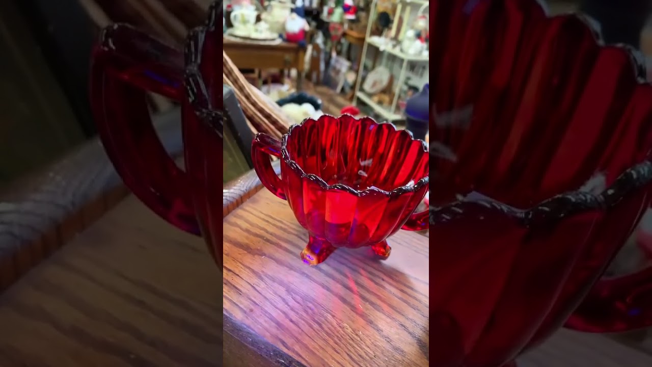Let&rsquo;s go hunting for uranium glass at the antique store! 💚 #uraniumglass #antiqueshop