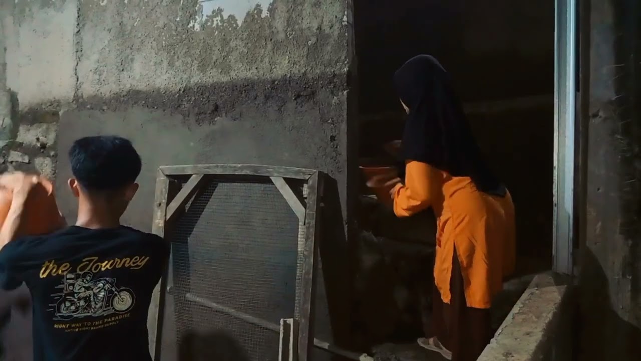 KEGIATAN GOTONG ROYONG SANTRI PONDOK RUHAMA AL-IHSAN 