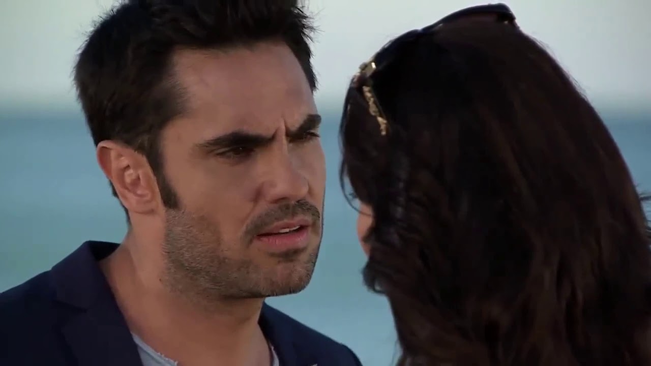 Señora Acero -Sara Y Manuel (Primer beso) HD