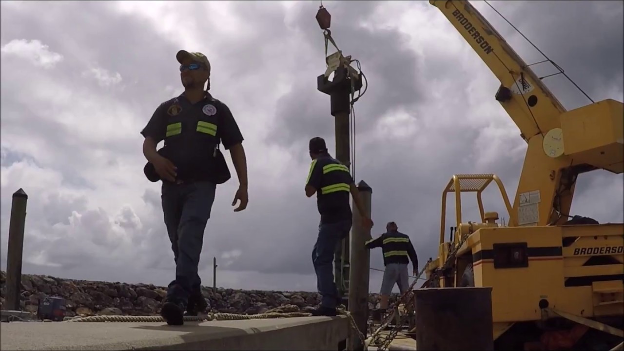 MARINE PILE DRIVING - VIBRATORY HAMMER