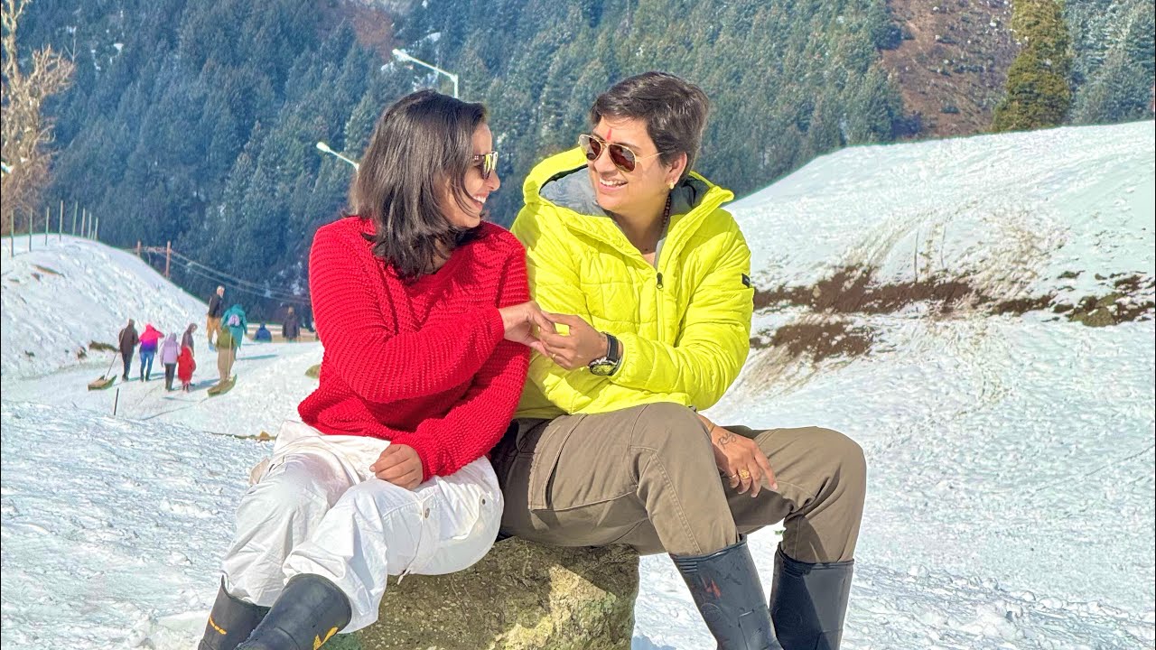 Itne Kam Temperature Me Bhi Garmi Thi Sonmarg Me 😍