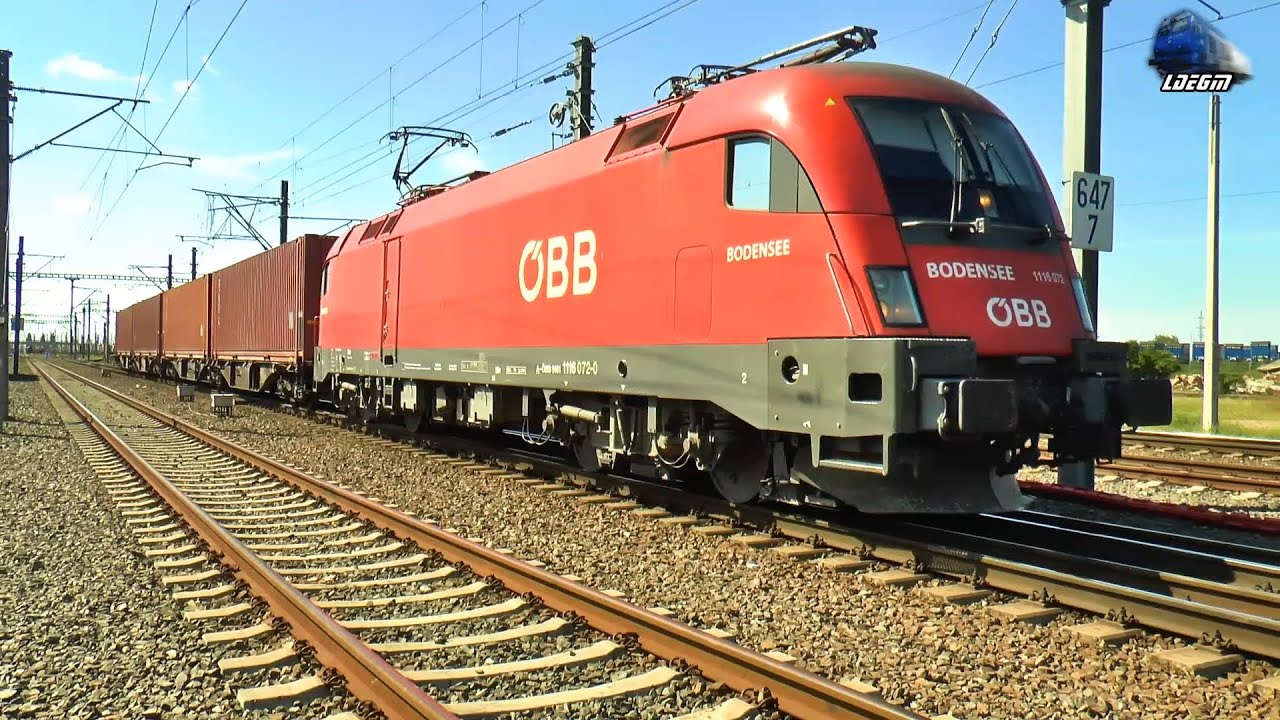Locomotive Siemens Taurus ES64 U2 E-Loks/Locomotives in Gara Curtici Station - 15 May 2021
